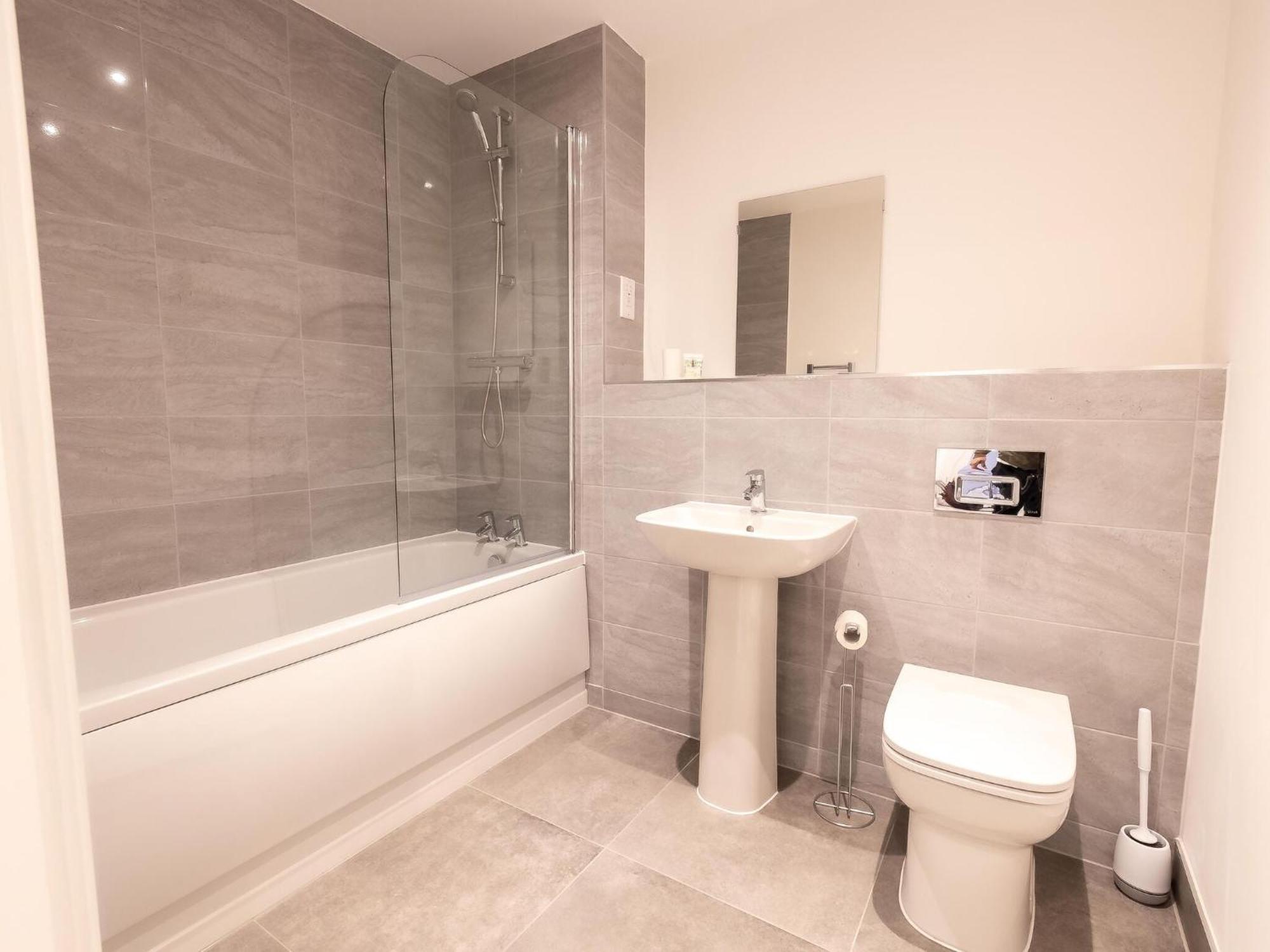 Pristine 1 And 2 Bedroom Apartments Near Business District By Belvilla Birmingam Exterior foto