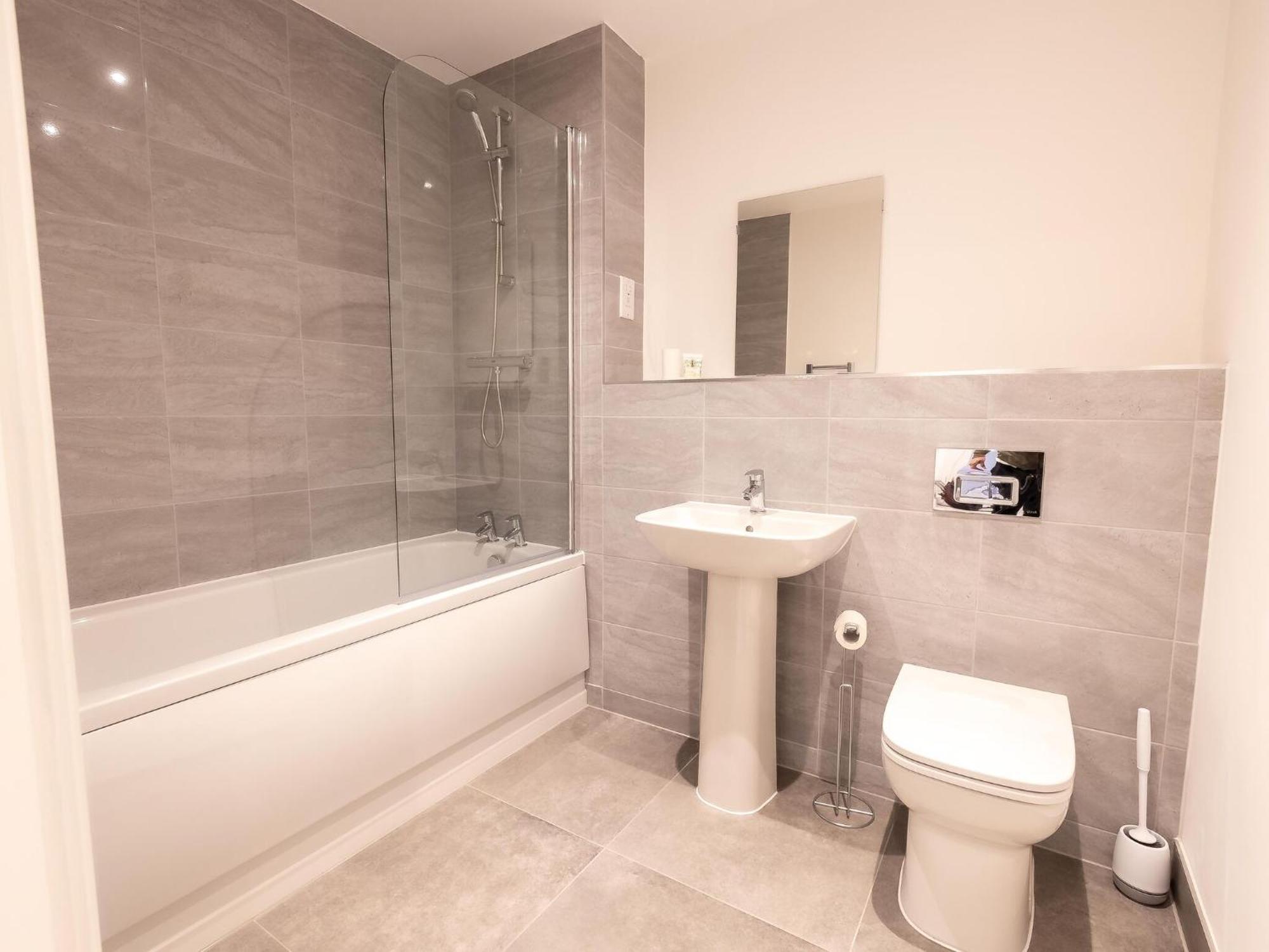 Pristine 1 And 2 Bedroom Apartments Near Business District By Belvilla Birmingam Exterior foto