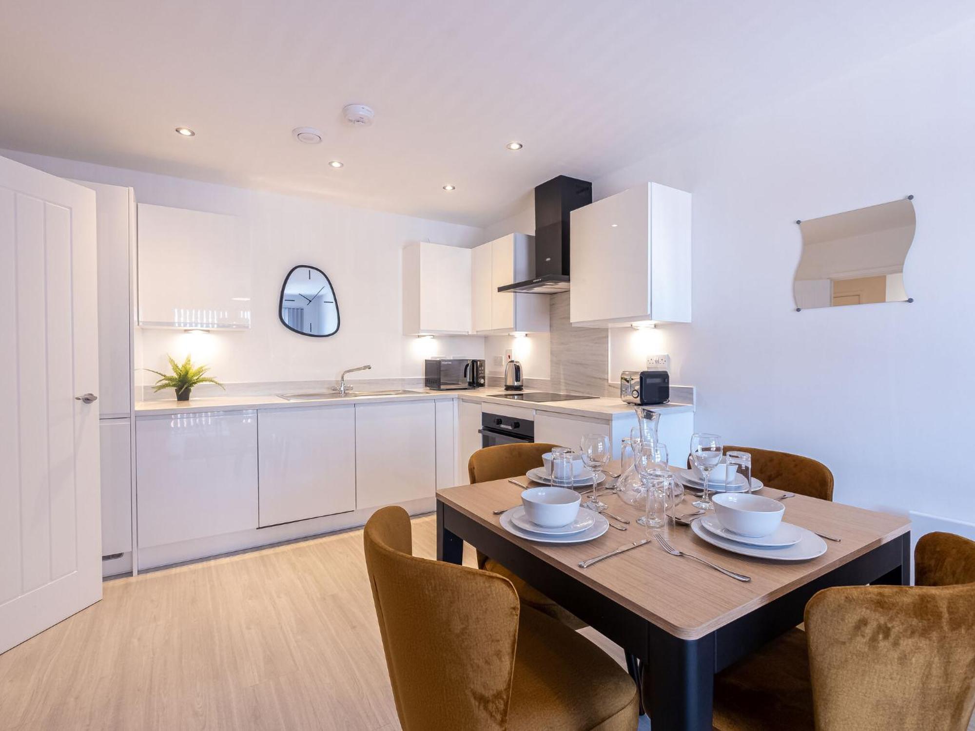 Pristine 1 And 2 Bedroom Apartments Near Business District By Belvilla Birmingam Exterior foto