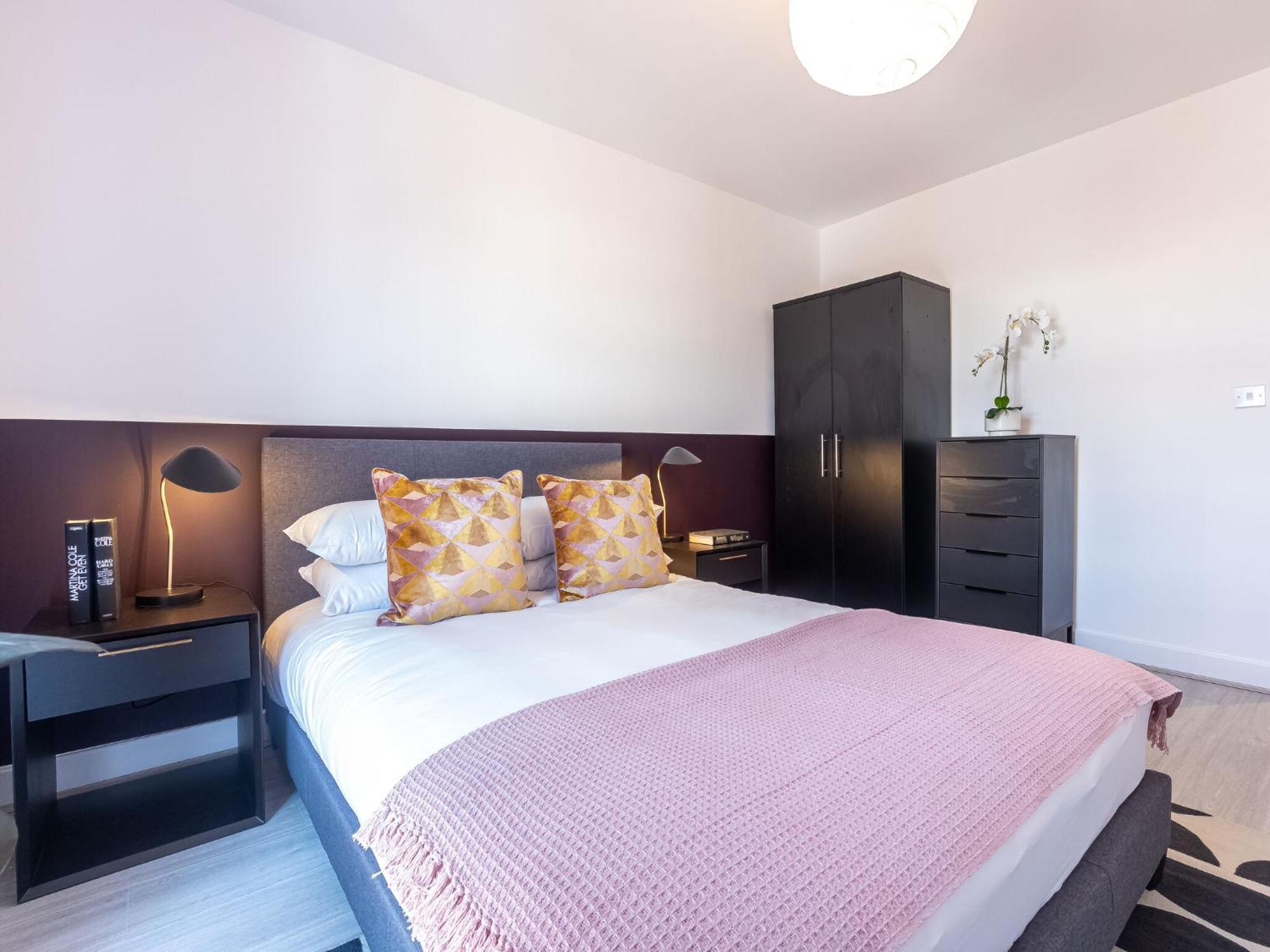 Pristine 1 And 2 Bedroom Apartments Near Business District By Belvilla Birmingam Exterior foto